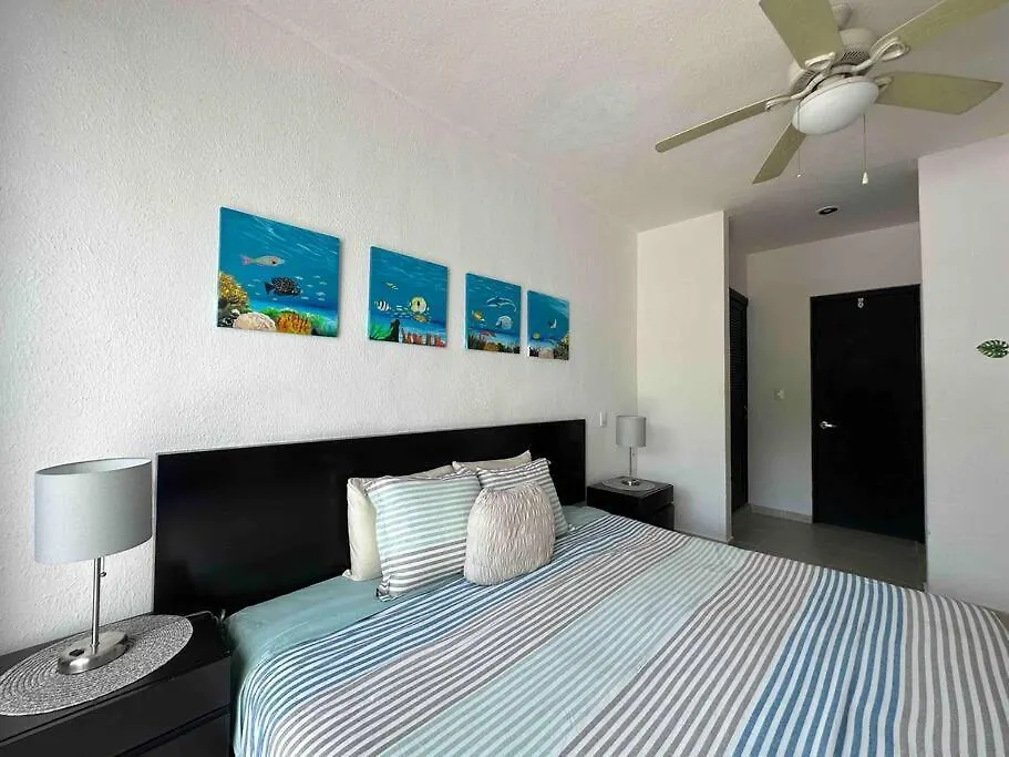 G302 - Perfectly Located Penthouse With Heated Pool! Apartamento Playa del Carmen