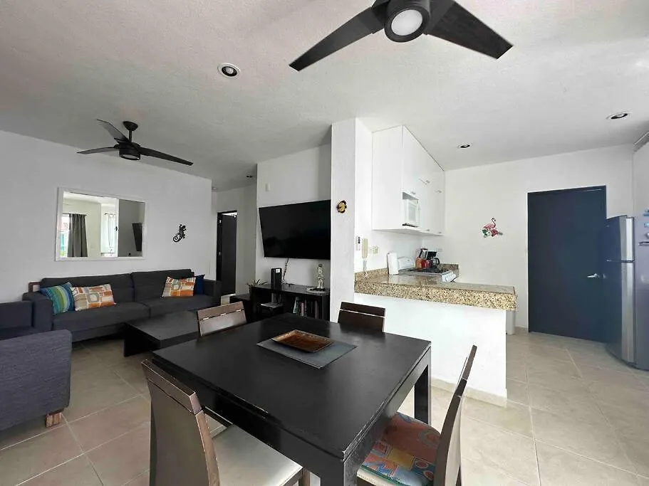 Apartmán G302 - Perfectly Located Penthouse With Heated Pool! Playa del Carmen 0*,