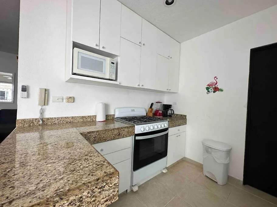 Apartmán G302 - Perfectly Located Penthouse With Heated Pool! Playa del Carmen 0*,  Mexiko