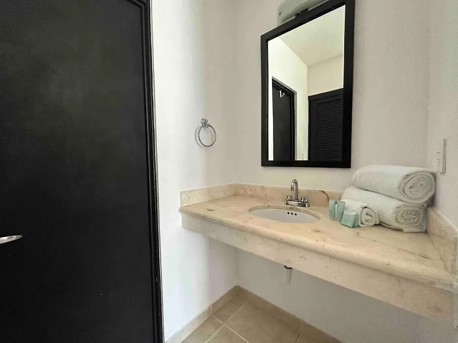 Apartmán G302 - Perfectly Located Penthouse With Heated Pool! Playa del Carmen
