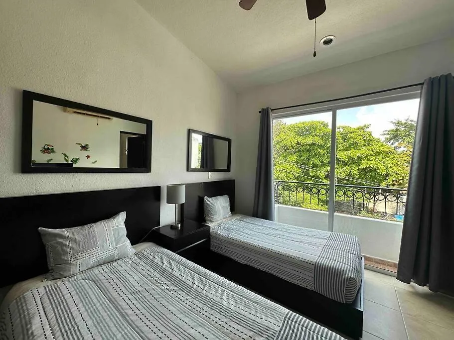 G302 - Perfectly Located Penthouse With Heated Pool! Apartment Playa del Carmen